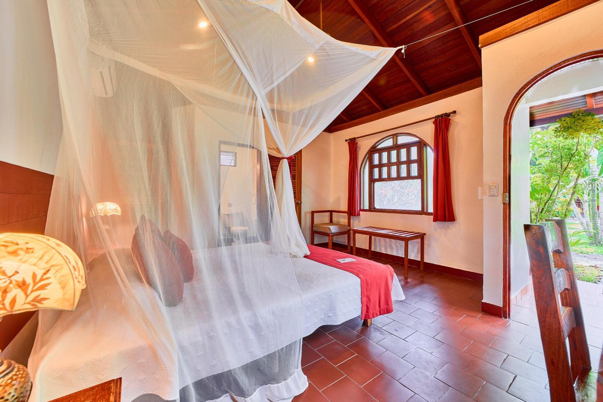 Hotel El Encanto Cahuita Luaran gambar