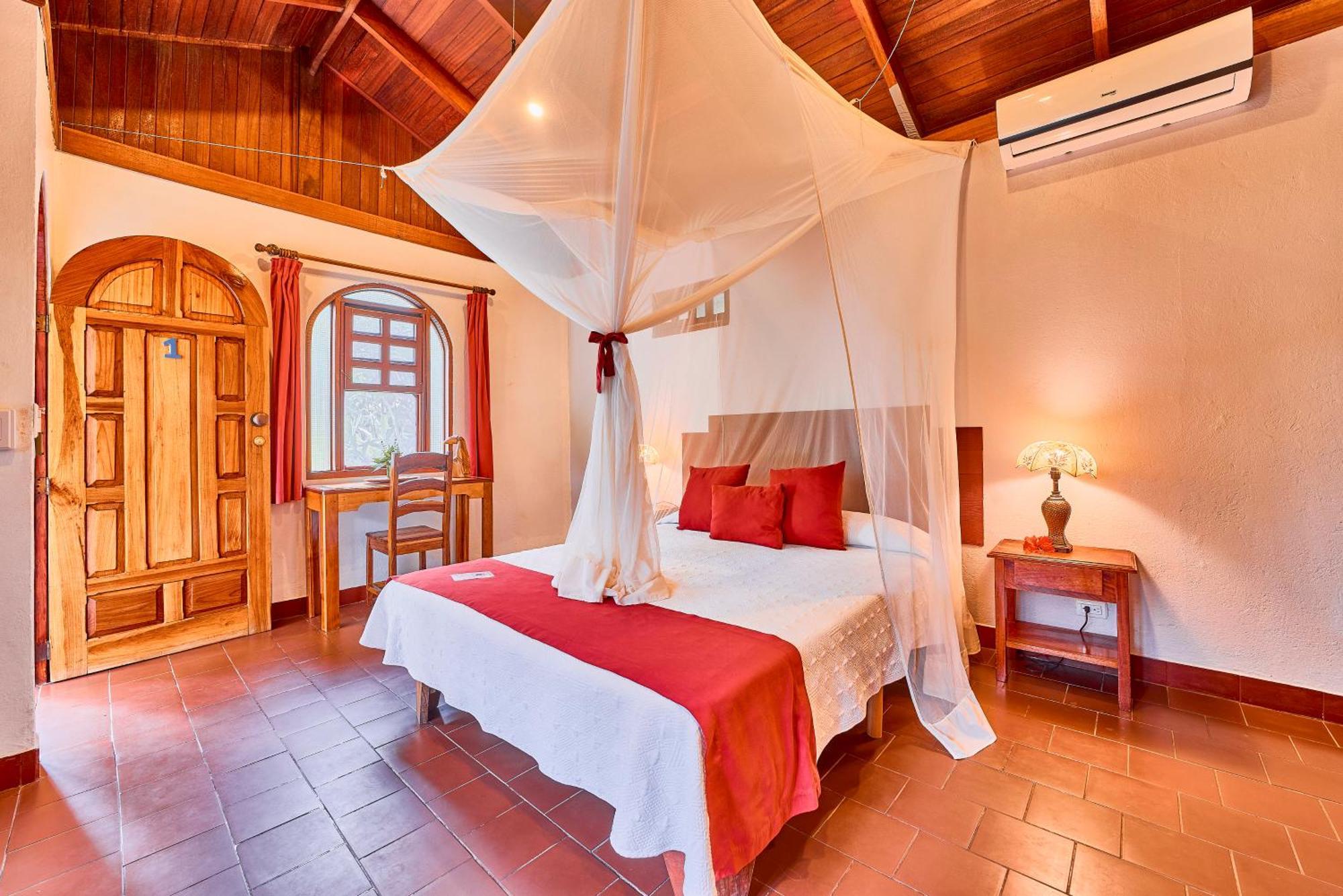 Hotel El Encanto Cahuita Luaran gambar