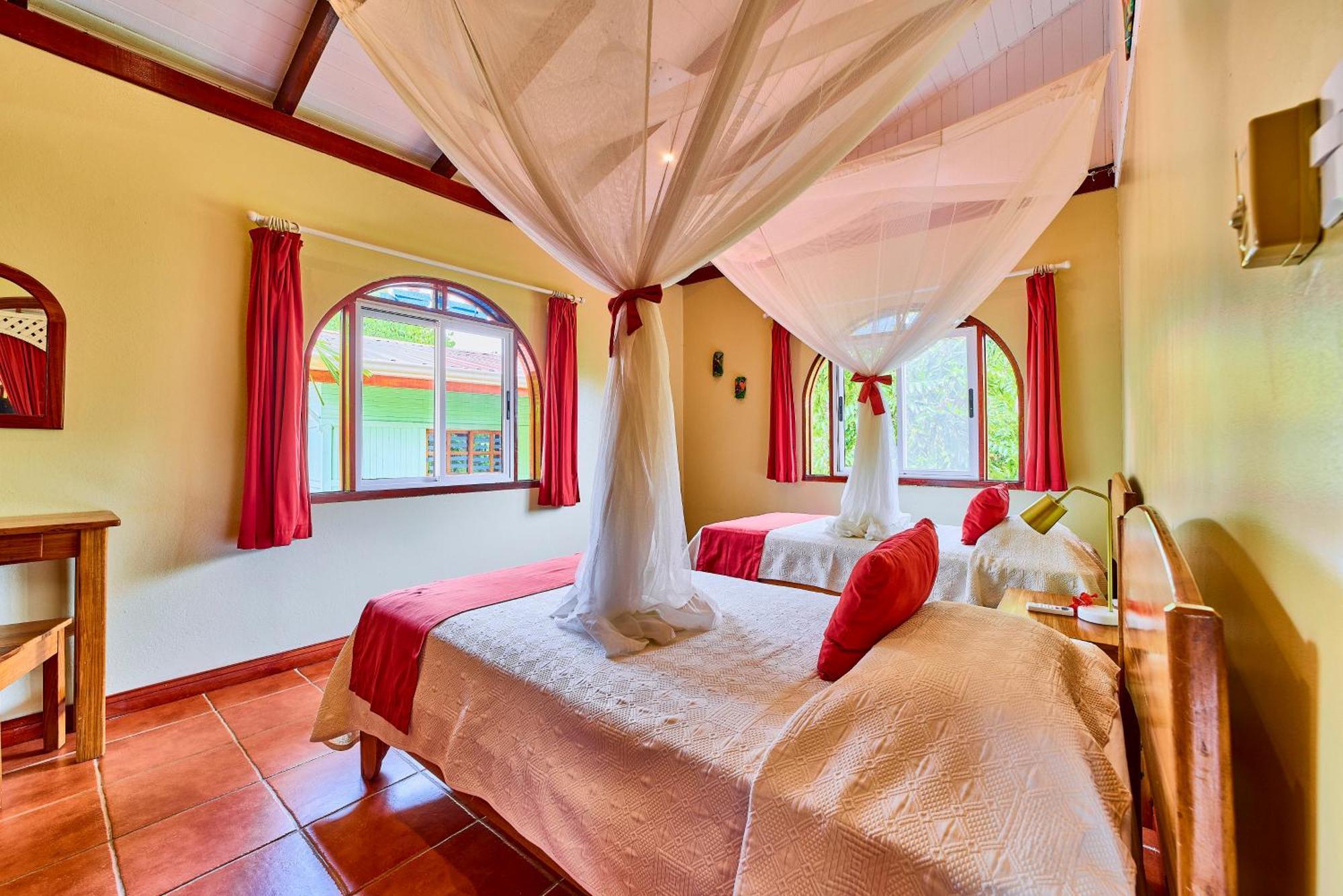 Hotel El Encanto Cahuita Luaran gambar
