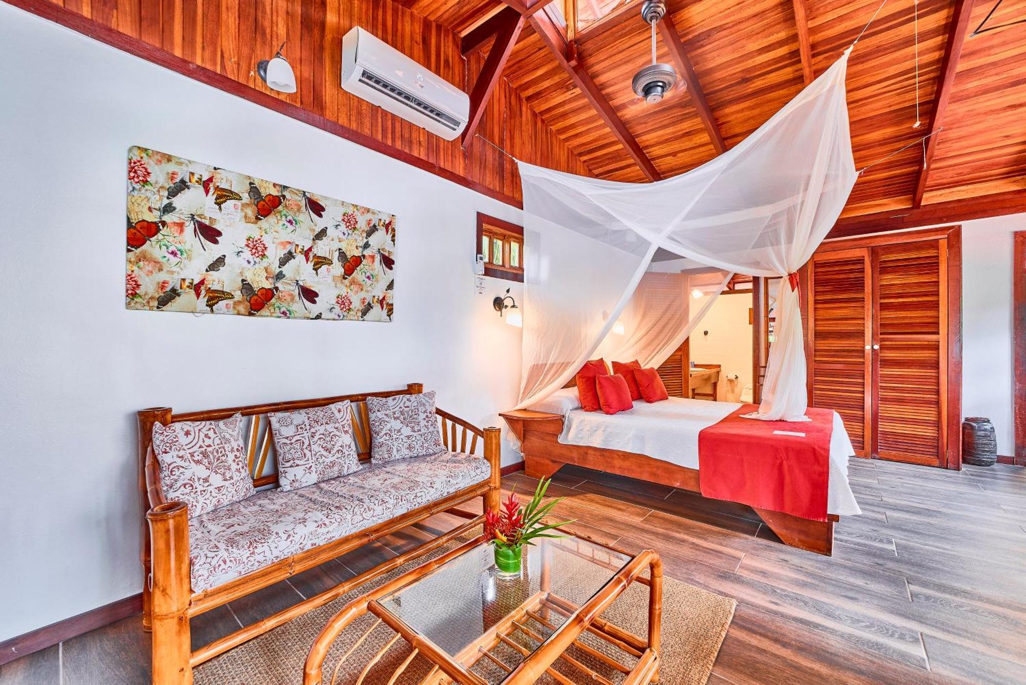 Hotel El Encanto Cahuita Luaran gambar
